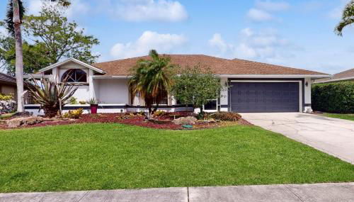 Kids and Pets Welcome - Photo 2, Garden, Garden view