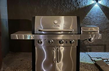 Midland Luxe, Pool, Fire Pit, Workspace, Pool Table - Foto 35