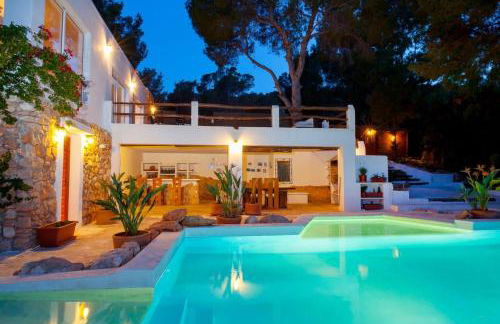 Classic Villa for 12- Pool, BBQ, big exterior area - Foto 23