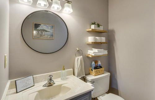 Lakefront Home with Dock and Decks in Gravois Mills! - Foto 28