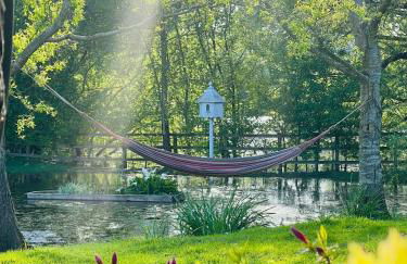 The Barn cottage with hot tub overlooking the lake - Foto 19