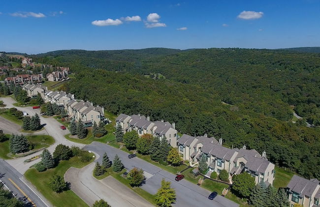 Seven Springs 2 BR Deluxe Condo with Mountain Views by RedAwning - Foto 26