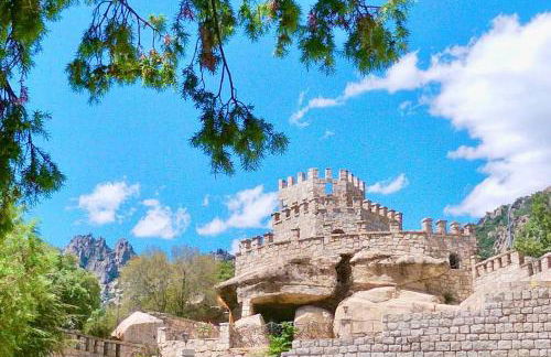 Magnífico Castillo privado, elevado en la roca - Foto 1