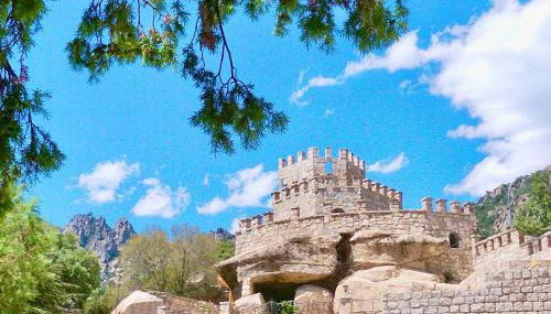 Magnífico Castillo privado, elevado en la roca - Foto 1