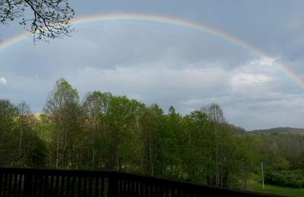 Cabin Rental with Hot Tub in the New River Gorge Region of West Virginia - Foto 11