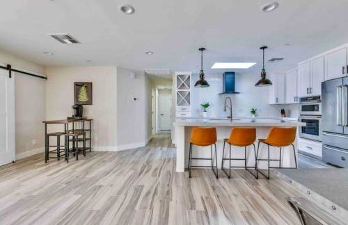 Luxurious Old Town Remodel Home W Heated Pool - Foto 13