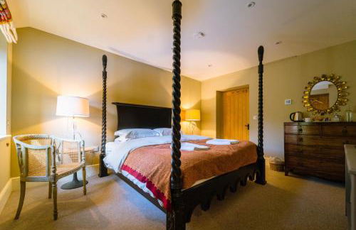 Chippenham Park Garden Rooms - Photo 2