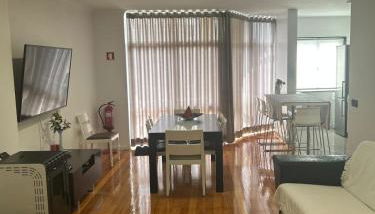 By The Ocean - Foto 2