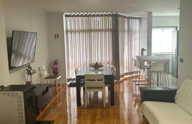 By The Ocean - Foto 2