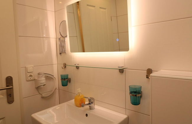 Stylish Apartment With Terrace - Photo 26