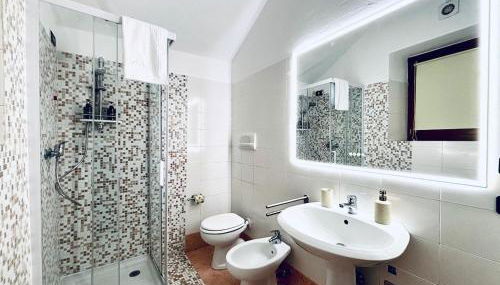 Near Airport -BGY BERGAMO AIRPORT STAY - Free WIFI - Foto 2