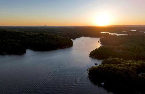 Luxury Mountain Retreat with Hot Tub Near Lake Hartwell & Clemson, SC - Foto 11