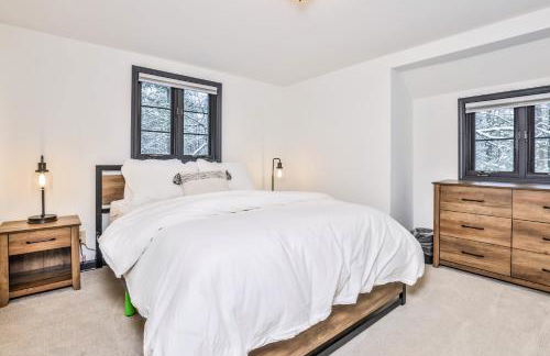 Bear Pause Retreat & The Stone House - Photo 59