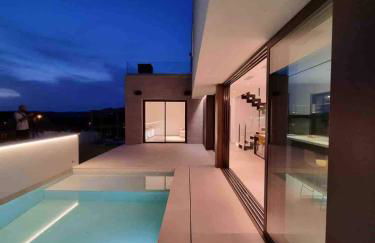 Stunning Design Villa with large private Pool 30sqm - Foto 4