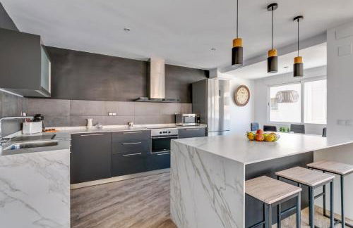 Luxury apartment city center - Photo 5