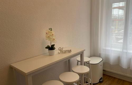 LUCKY STAYS LS07 - Vollausstattung - Zentrum - Aufzug - große Küche - 2 Zimmer - Smart-TV - Foto 8