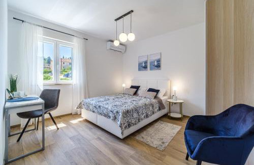 Villa Janie with a pool for up to 16 people - Photo 28