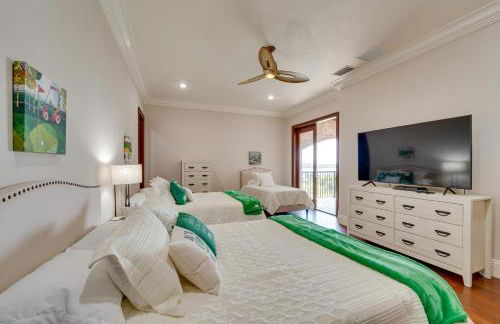 Groveland Home with Pool Luxurious Lakefront Oasis! - Foto 11