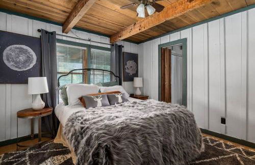 Rustic Cabin, Dock, Firepit, Kayaks & Games - Foto 27