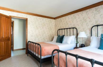 Cathedral by AvantStay Charming Secluded Estate w Sauna Pool Table Views of the Rolling Hills - Foto 28