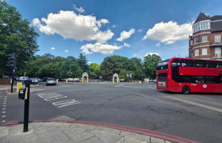 Charming Bright 2-Bed Heritage Flat, Battersea Park, London - Foto 70