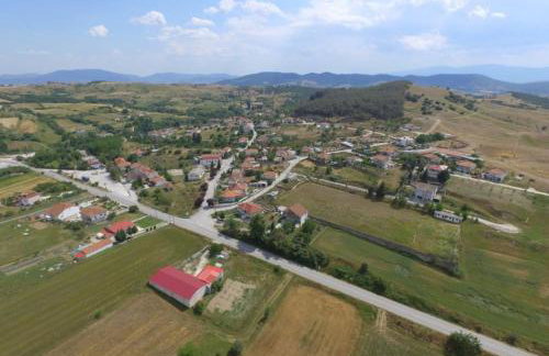 Misty Mountain Hideaway - Photo 5