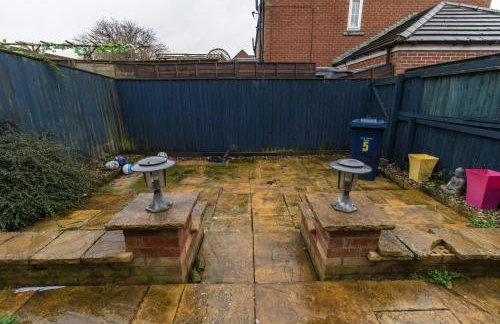 Free Driveway Parking, 3 Double Bedroom House, Quiet Private Estate, Fast WIFI, Ideal for Long Term Contractor, etc Stays, 3 miles 7 mins drive to Nissan, 15 mins to Sunderland Newcastle, Regular Housekeeping Options - See Our Site for Assurance - Foto 31