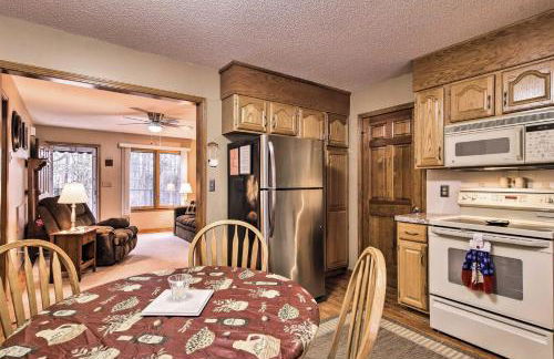 Serene Orchard Park Apartment Large Yard and Patio! - Foto 7