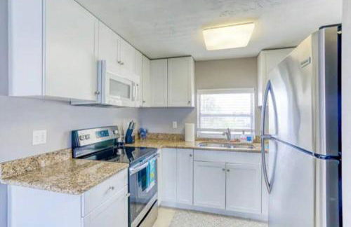 Summer Sands Lodge Unit 4 -2BR - Photo 20