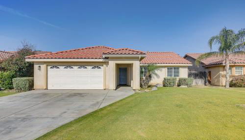 Bakersfield Home with Pool Table, Cornhole and More! - Foto 2