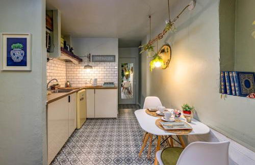 Youmi - Appartement Calme avec Jacuzzi et Clim à 5min de la Comédie, Tram à 200m - Foto 10