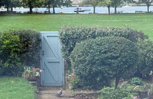 3 Bed Cottage in Central Topsham overlooking the River Exe with Parking - Foto 10