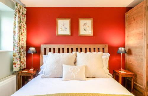 South Lodge - Photo 14