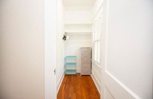 Efficiency in Grand Old Home, Downtown Durham - Photo 20