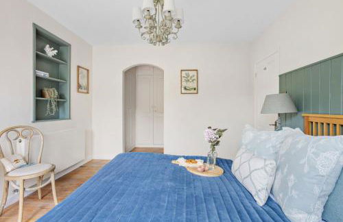 Rocket House - Large family home perched above the river - Foto 16