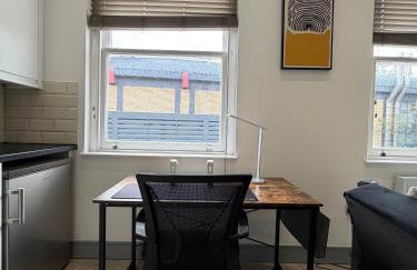 Modern Studio Flat with Balcony in Heart of London - Foto 20