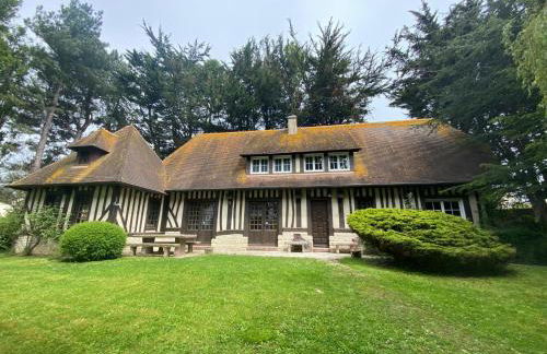 Chant des mouettes Maison rénovée spacieuse tout confort grand jardin belle terrasse aménagée parking 8 personnes 4 sdb 5 wc à 10 mn à pied de la mer Port en Bessin tous commerces restaurants proche Omaha Beach - Photo 30