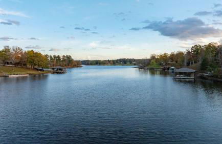 Bama Lake House- 2 Story Boat Dock- Beautiful View - Foto 54