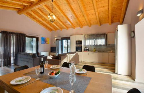 Corfu Travel Stories Villa, Private Pool - Stunning Sea Views - Accessible - 4 Bedrooms - Foto 3