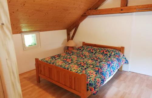 Grand gite 14 personnes ,cour ,salle de jeux, proche du village , commerces - Photo 4