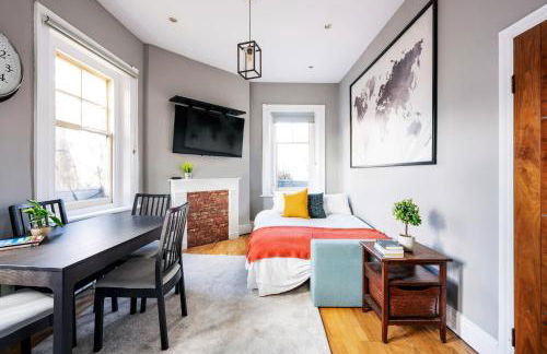 Sunny Corner Apartment in Center of London - Photo 21