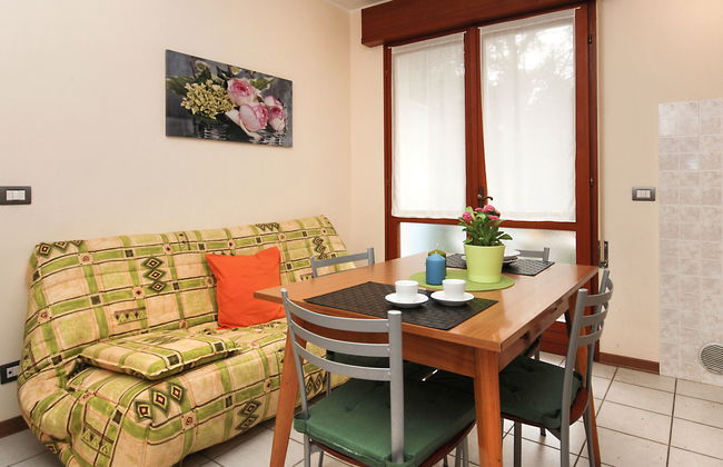 2 bedroom Apartment in Lignano Sabbiadoro with garden - Photo 3