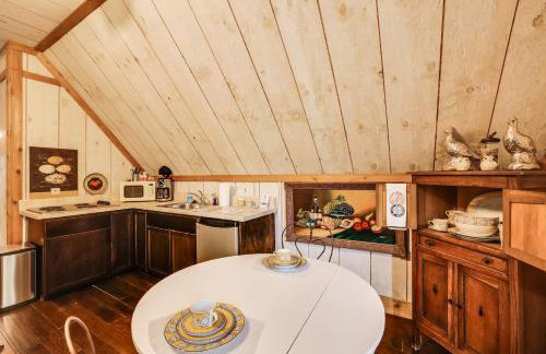 Chic Tree House Studio about 24 Mi to Bandera! - Foto 8