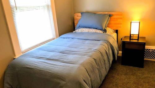 2BR Private House Available close to UE - Foto 5