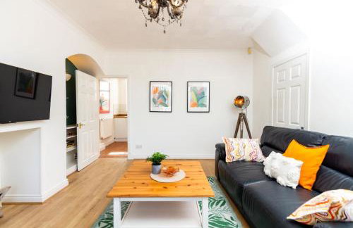 Stylish Comfort: 2BR Home in the Heart of Wigan - Foto 2