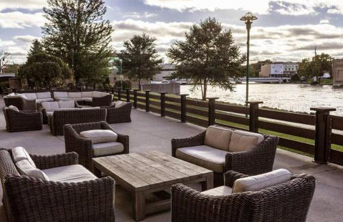 Beautiful Craftsman Style Home w/ Fenced Yard - Foto 44