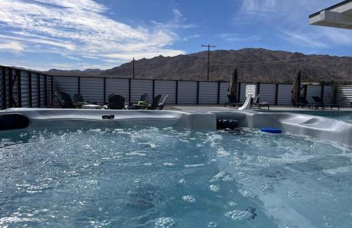 Joshua Tree Poolside Escape! - Foto 10