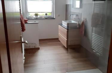 Moderne familienfreundliche Wohnung am Waldrand von Prüm mit Terrasse - Foto 13