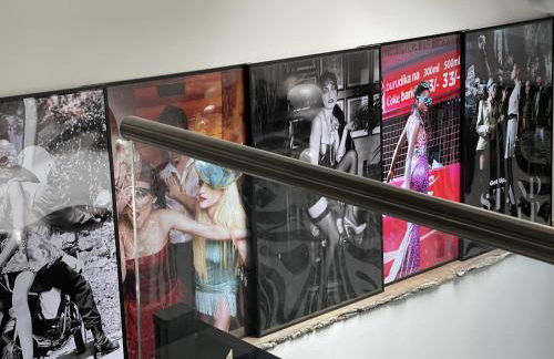 Artsy Retreat - Sleeps 6 Free Parking & Balcony - Photo 18