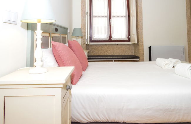 Liiiving in Porto - Historic Clerigos Studio 4F - Photo 5